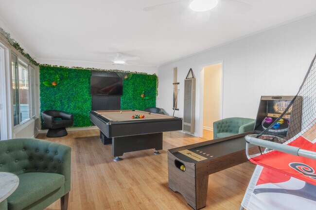 5008 Onstad St in San Diego, CA - Building Photo - Building Photo