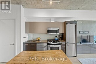 25 Stafford St in Toronto, ON - Building Photo - Building Photo