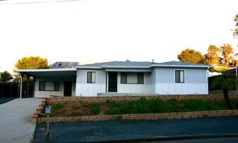 9275 Single Oak Dr in Lakeside, CA - Building Photo