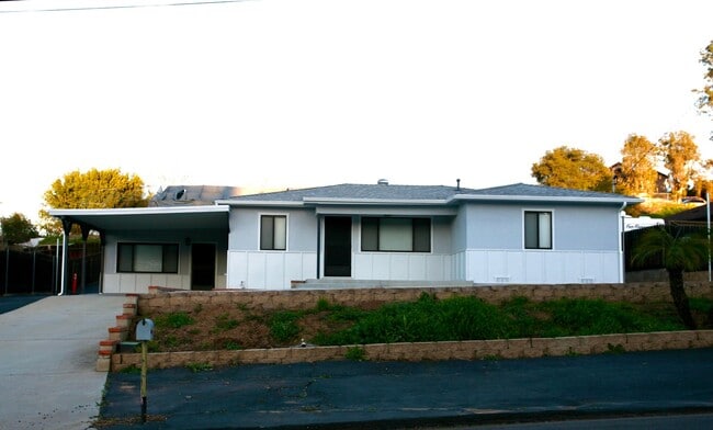 property at 9275 Single Oak Dr