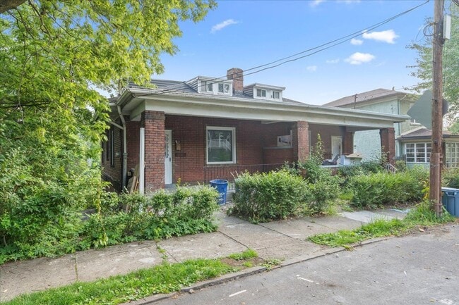 property at 5556-5558 Pocusset St