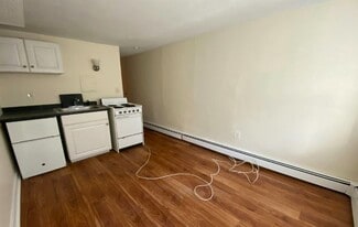 66 S Huntington Ave, Unit 51-B3 in Boston, MA - Building Photo