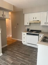 31-33-33 Jeffrey Terrace in Albany, NY - Building Photo - Building Photo