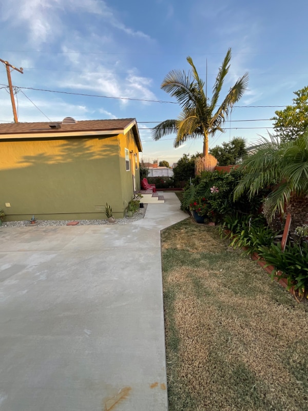property at 1540 W 126th St