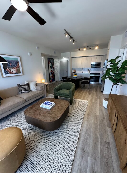 722 NW 2nd Ave, Unit B in Fort Lauderdale, FL - Building Photo