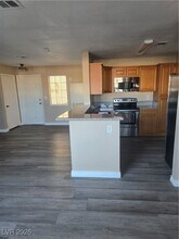 3150 N Soft Breezes Dr in Las Vegas, NV - Building Photo - Building Photo