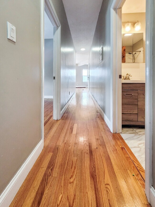 338 Warren St, Unit 4