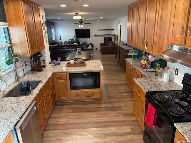 7319 Turnbow in San Antonio, TX - Building Photo - Building Photo