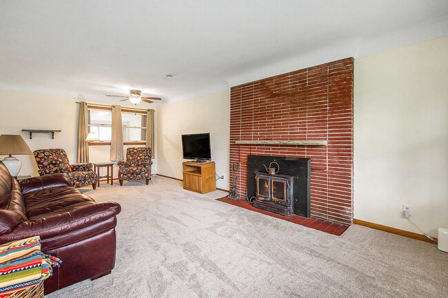 1543 N Prospect Rd in Superior Township, MI - Building Photo - Building Photo