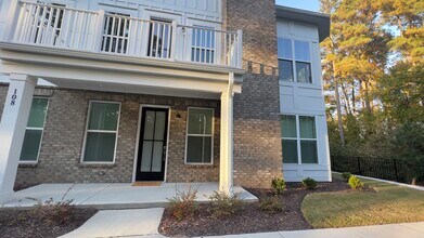 11548 Helmond Way in Raleigh, NC - Building Photo - Building Photo