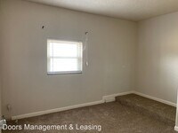 4617 Lehigh St photo'