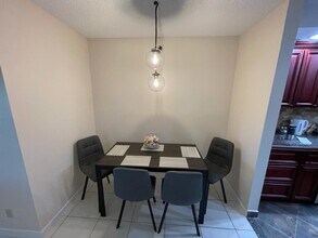 4988 Sable Pine Cir in West Palm Beach, FL - Building Photo - Building Photo