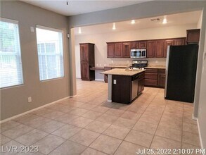 1021 Railroad Flat Ct in Las Vegas, NV - Building Photo - Building Photo