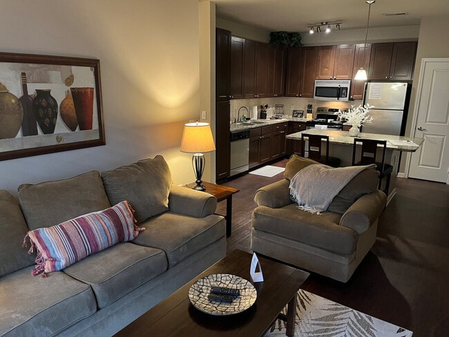 460 Seven Farms Drive in Charleston, SC - Building Photo - Building Photo