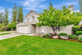 7810 N Meridian Ave in Fresno, CA - Building Photo - Building Photo