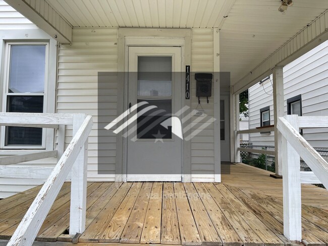 property at 1410 Phillips Ave