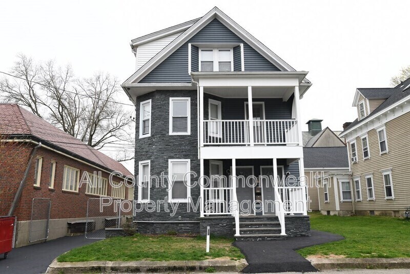 14 Grove St in North Attleboro, MA - Building Photo