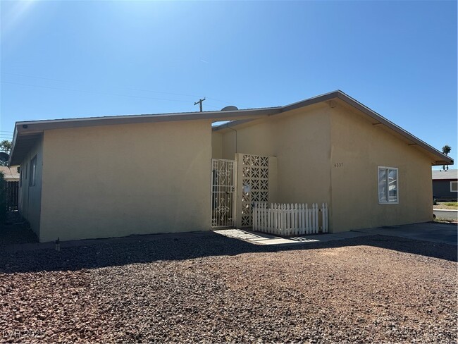 4337 Edward Ave in Las Vegas, NV - Building Photo - Building Photo
