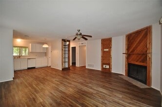 83 Marabou Pl in The Woodlands, TX - Building Photo - Building Photo