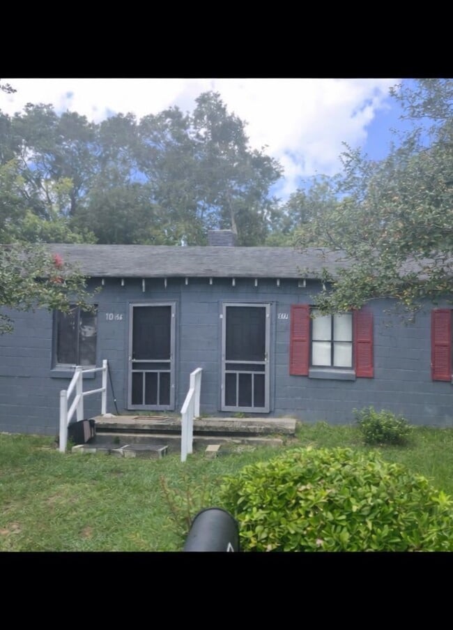 property at 377 Jennings Ct SE