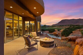 2410 W Entrada Trail in Saint George, UT - Building Photo - Building Photo