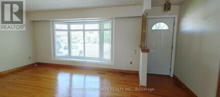 11 Southill Dr in Hamilton, ON - Building Photo - Building Photo