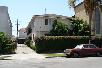 951 S Catalina St in Los Angeles, CA - Building Photo - Building Photo