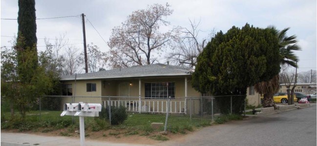 24236-24262 Webster Ave in Moreno Valley, CA - Building Photo - Building Photo