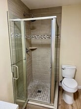 1022 El Camino Dr, Unit B- in Costa Mesa, CA - Building Photo - Building Photo