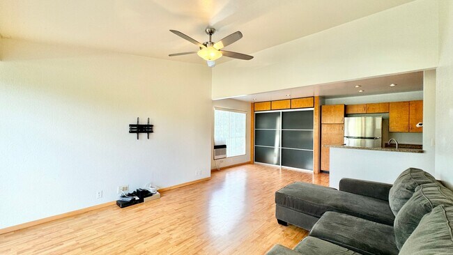 239 Mananai Pl in Honolulu, HI - Building Photo - Building Photo