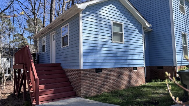 4 Bunker Hill Pl, Unit 4B in Durham, NC - Foto de edificio - Building Photo