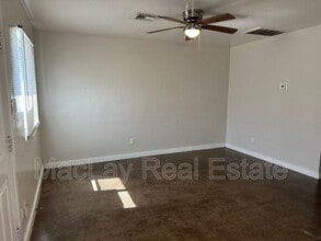 2918 E Roeser Rd in Phoenix, AZ - Building Photo - Building Photo