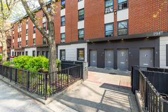 296 Lexington Ave in Brooklyn, NY - Building Photo - Building Photo