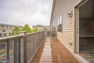 44764 Tiverton Sq in Ashburn, VA - Building Photo - Building Photo