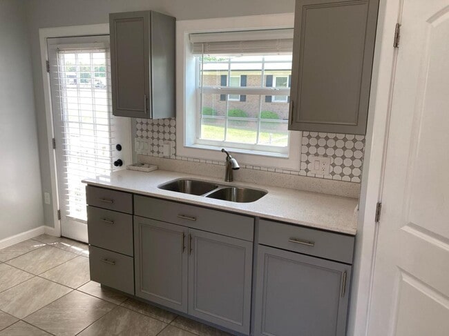 802 Linwood Rd, Unit 802 Linwood Rd in Mooresville, NC - Building Photo - Building Photo