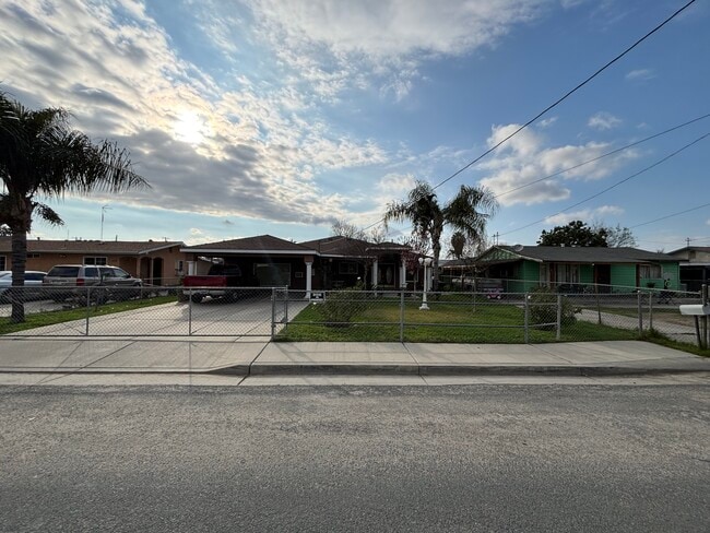 property at 107 S Cottage St