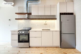 163 N 6th St in Brooklyn, NY - Building Photo - Building Photo