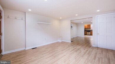731 Carpenter St in Philadelphia, PA - Building Photo - Building Photo