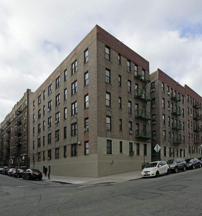 520 Audubon Ave in New York, NY - Building Photo