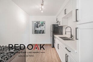 12520 Lakewood Blvd in Downey, CA - Building Photo