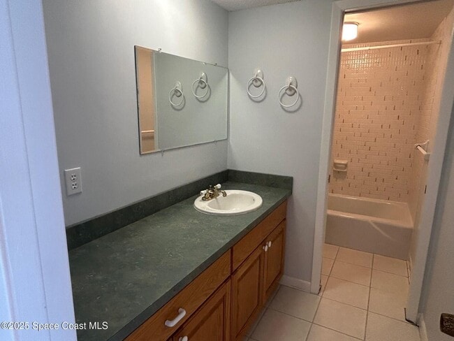 2135 N Courtenay Pkwy in Merritt Island, FL - Building Photo - Building Photo