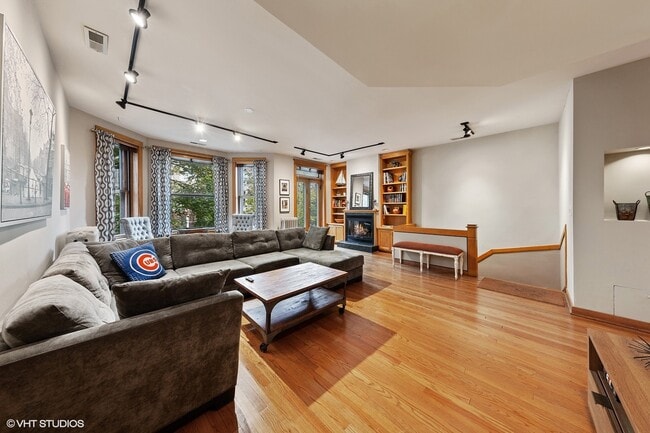 3638 N Fremont St in Chicago, IL - Building Photo - Building Photo