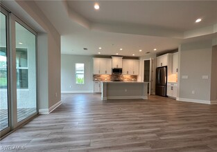 4036 Pegasus Wy in Naples, FL - Building Photo - Building Photo