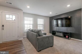 313 Soft Rush Ln in La Plata, MD - Building Photo - Building Photo