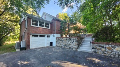 79 Choate Ln in Pleasantville, NY - Building Photo - Building Photo