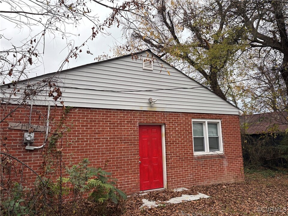 1431 Oakdale Ave in Petersburg, VA - Building Photo