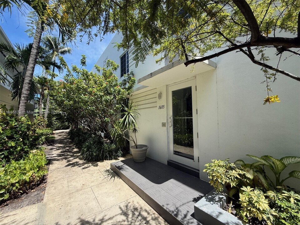 1605 Jefferson Ave in Miami Beach, FL - Foto de edificio