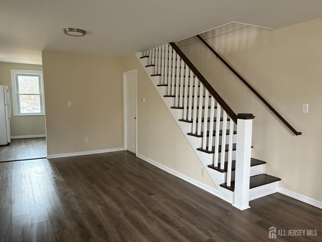 24 Washington Rd in Sayreville, NJ - Building Photo - Building Photo