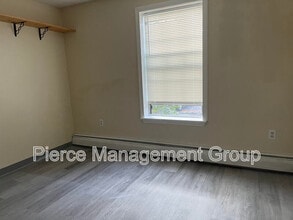 20 Wolf Rd in Lebanon, NH - Building Photo - Building Photo