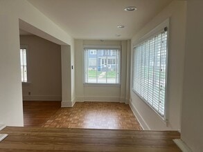 240 W Locust St in Dekalb, IL - Building Photo - Building Photo